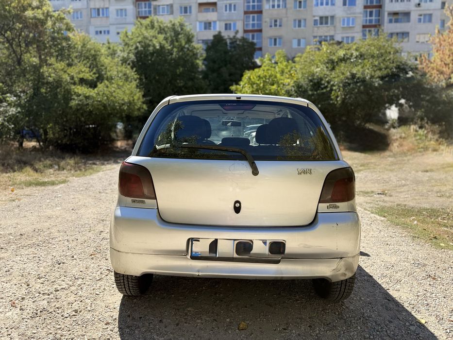 Продава Toyota yaris 2002- 187000 км