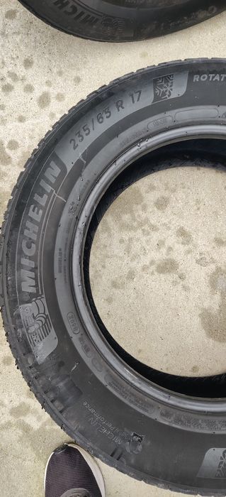 Зимни гуми Мишелин 235 65 17 Дот 21