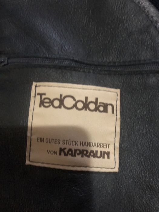 De vanzare 1000 de lei . Stare foarte buna .