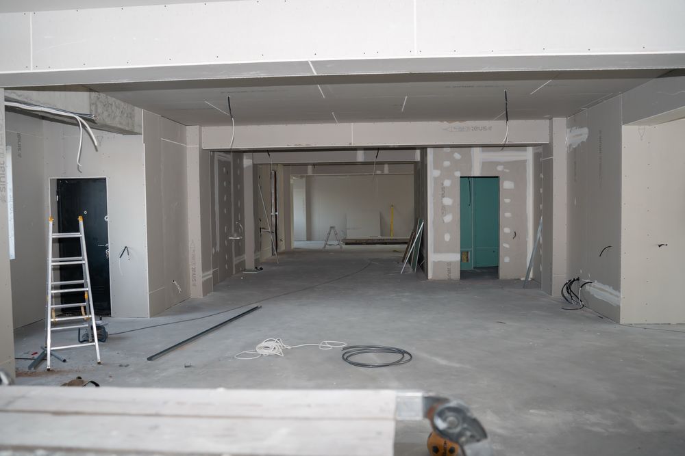 Inchiriez spațiu/spatii comerciale la parterul unui bloc nou
