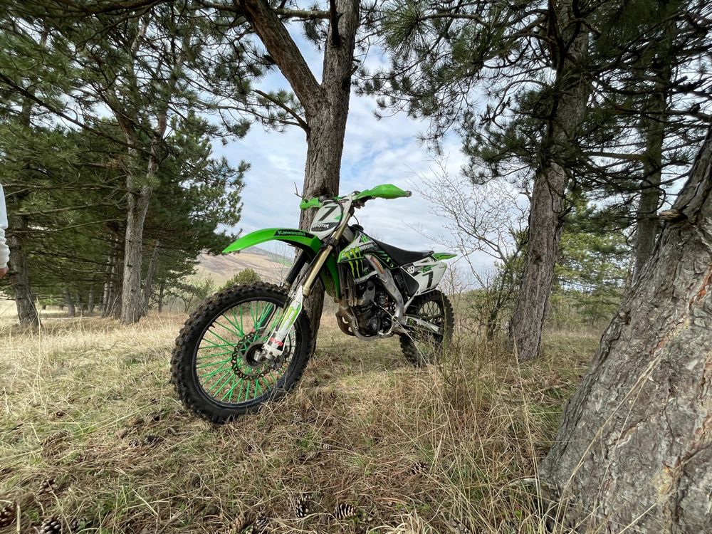 Kawasaki KXF250.