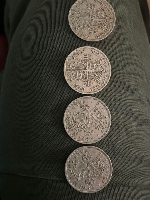 Британски монети Half Crown.