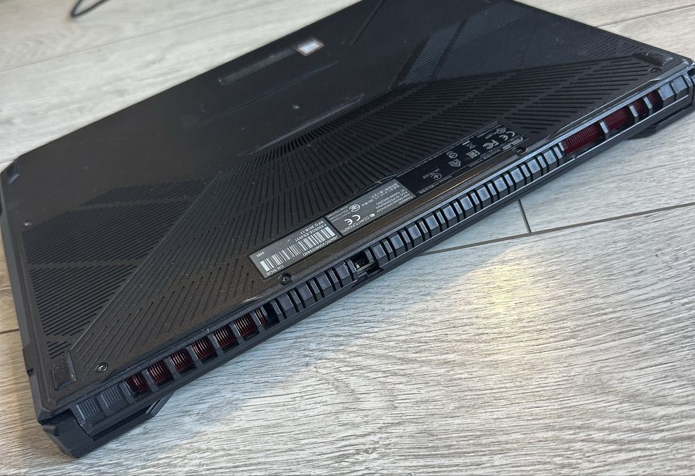 Asus Tuf Gaming! i5 th8/8gb/480 ssd! GTX 1050Ti 4GB! Functional!