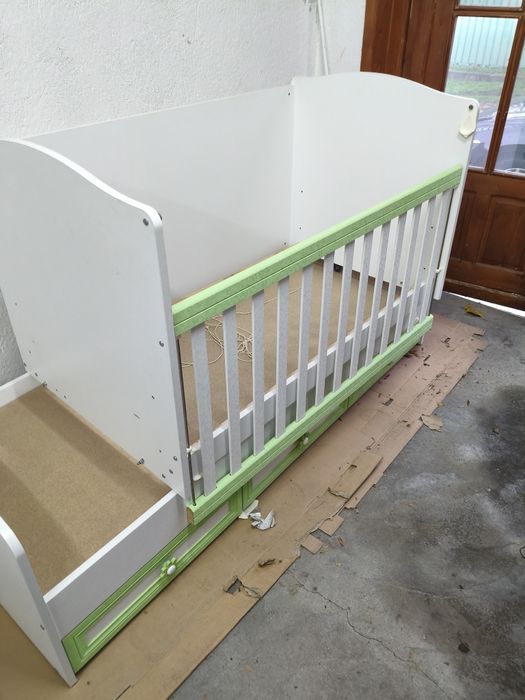 Детска дървена кошара + матрак