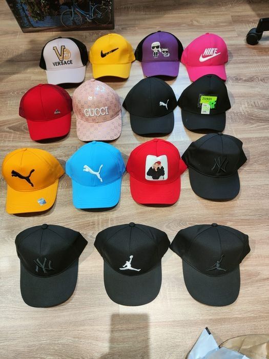 Căciula Nike Sapca Nike Fes Adidas Fes Hugo Boss Sapca Jordan Fes Dior