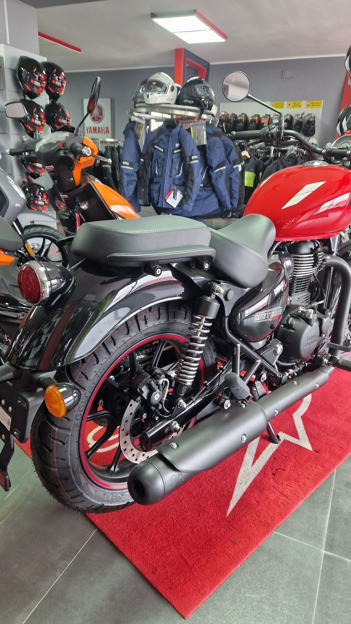 Royal Enfield Meteor 350 Abs NOU RATE  2024