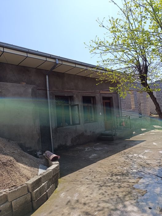 Uy sotiladi ipadrom olim polvonda