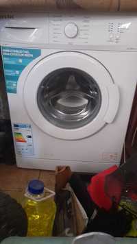 Masina de spălat rufe ARCTIC slim ca și nou nouta folosita 6 luni