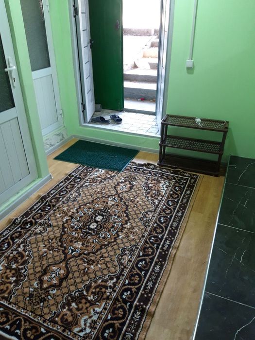 Yangihayot tumanida 3 xonali kvartira ijaraga beriladi