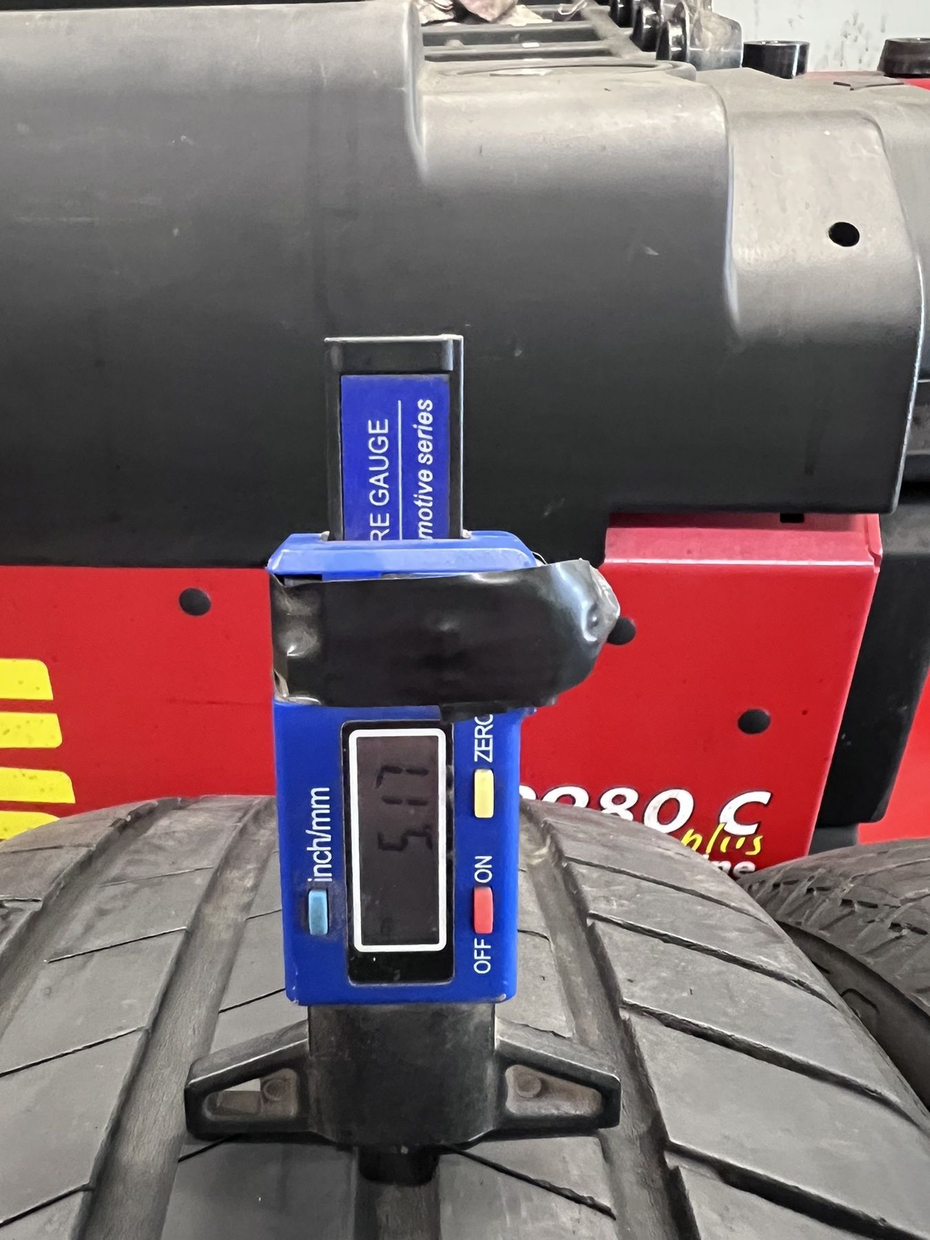Летни гуми 225/55 R17 Bridgestone