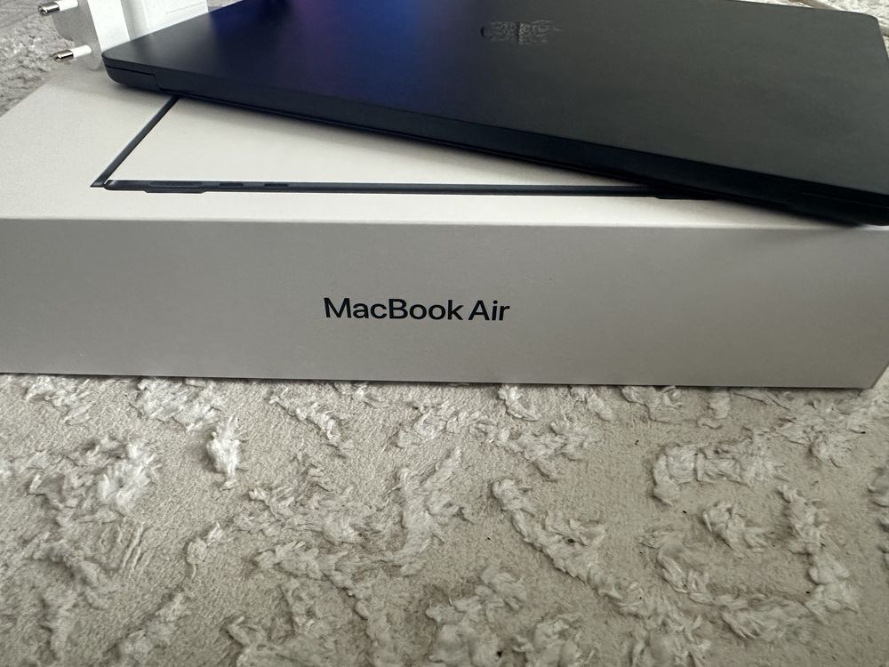 Продается MacBook Air