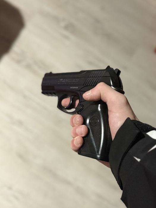 Vand/schimb pistol airsoft co2 c11