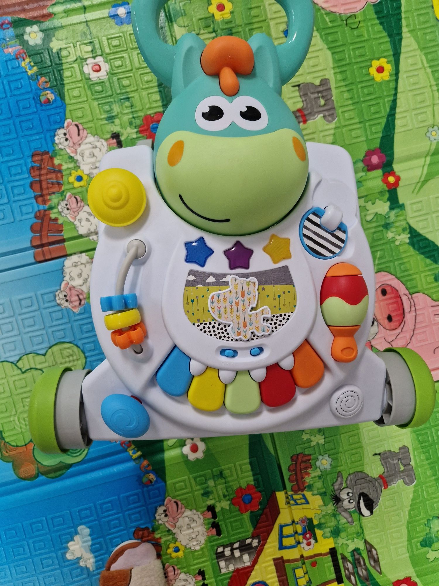 Antemergator si Masa de activitati 3 in 1 B-Kids