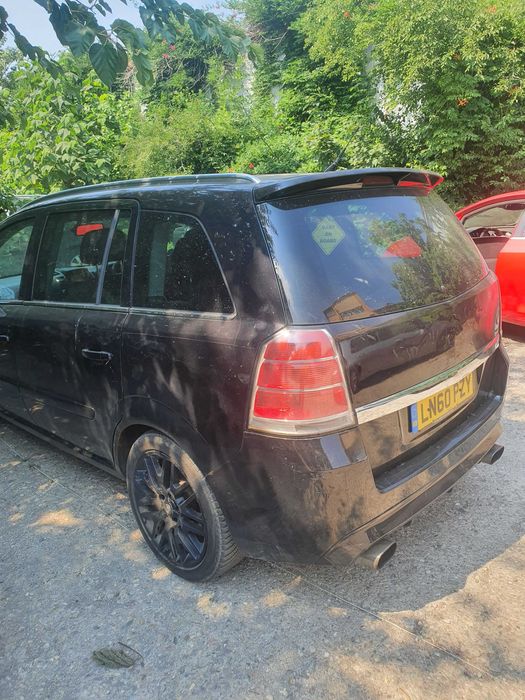 Fata completa / Piese dezmembrari Opel Zafira B OPC 1.7 diesel