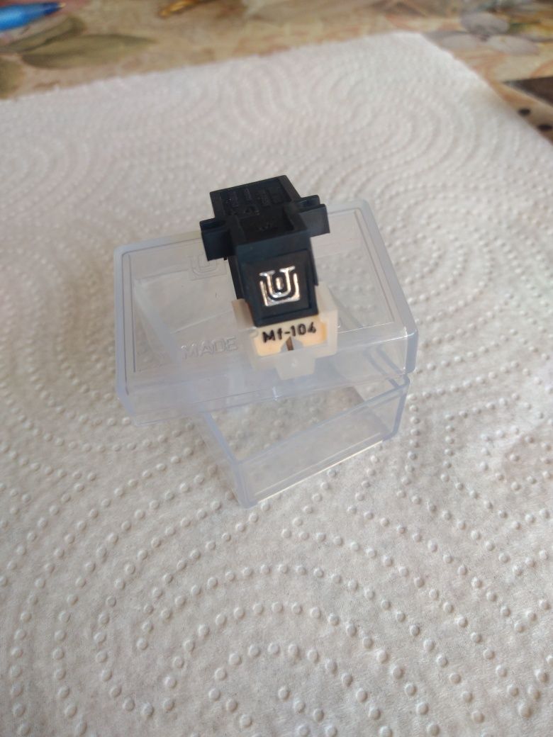 Magnetofon Philips și doza pickup Unitra -MF 104