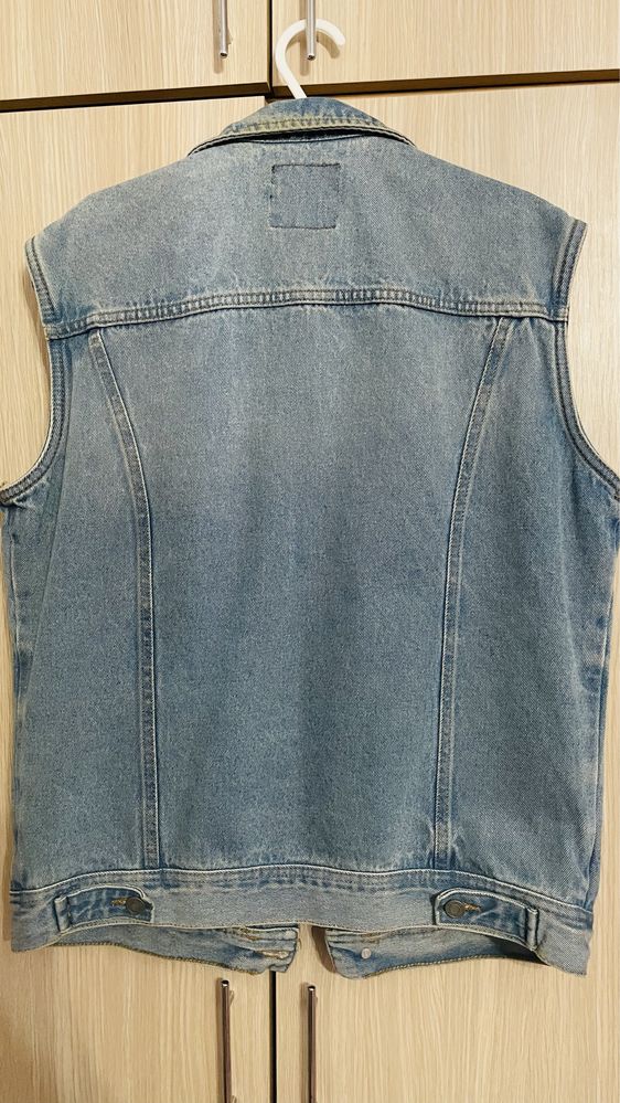 Vestă blugi / jacheta Jeans barbati, Bershka