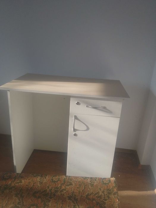 Mobila de magazin alimentar