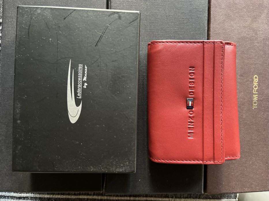 Продавам кожени портфейли