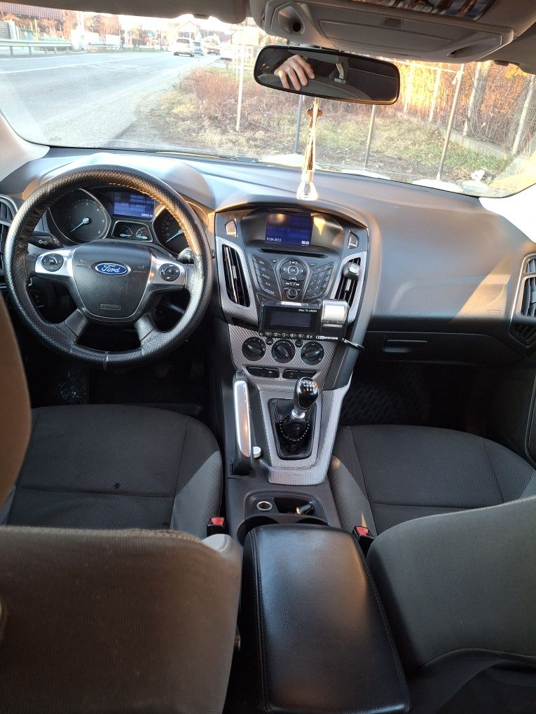 Vând Ford focus mk3 2013/Schimb