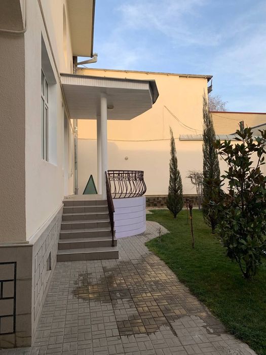 Аренда Дома. 400м2. Можно и под офис. Максим Горкий. Паспортный стол.