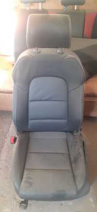 Audi RS3 8P салон седалки предни