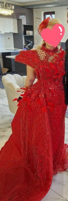 Бутикова офецялна рокла