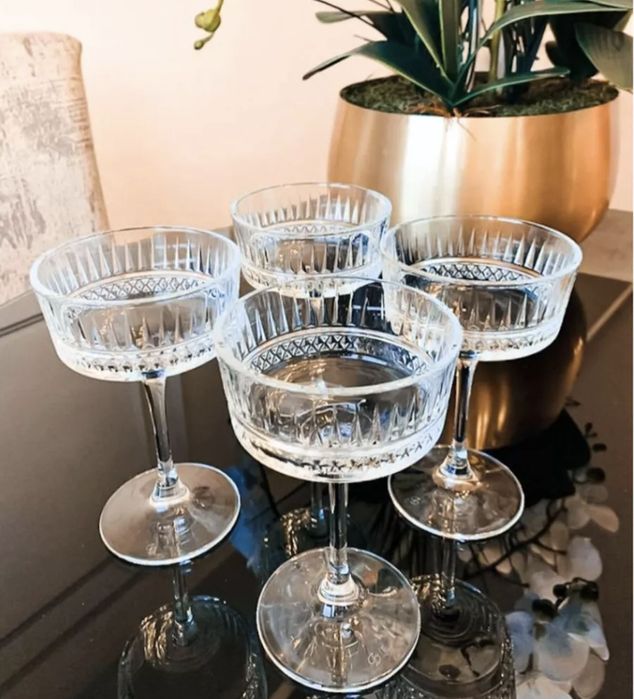 Продам бокалы цена 8000