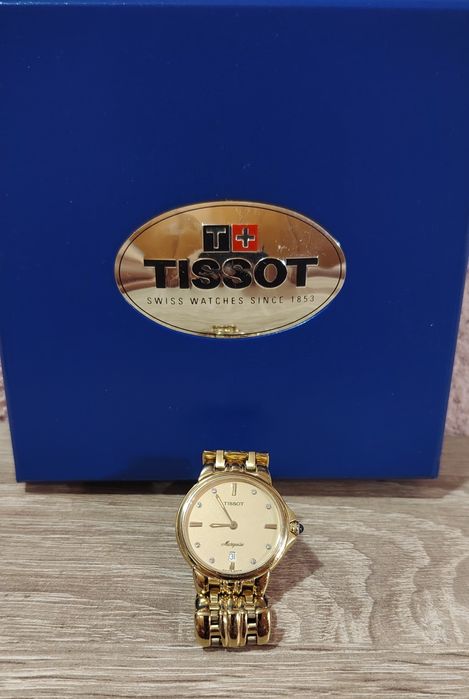 Дамски часовник Tissot  Marquise 18 карата златно покритие.