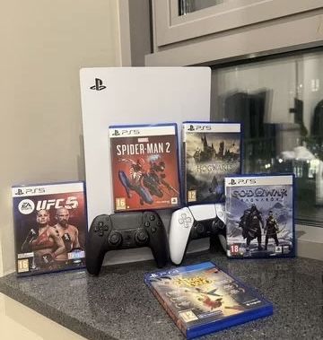 Playatation 5 + 900 игр. Ps5. Пс5. Плэйстэйшн 5. Приставка.