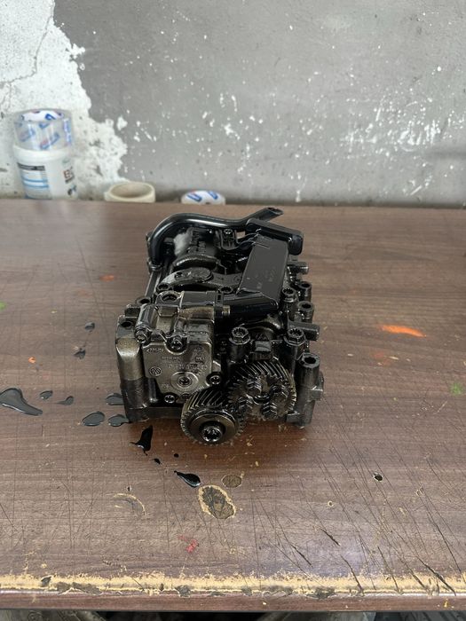 Pompa ulei passat b6 b7 cc tiguan golf skoda 2.0tdi cba cbb cff cfg