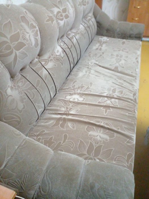 Отдам диван и кровать