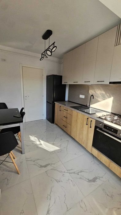 Apartament 2 camere decomandat spațios de închiriat zona Bucium