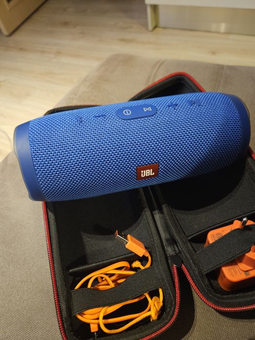 Bluethooth колонка JBL charge 3