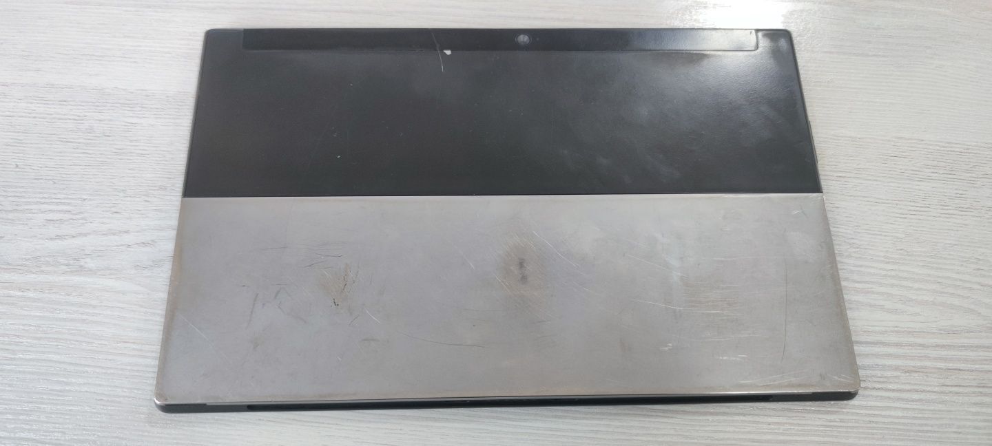 Microsoft surface RT 2 gb ram, 64 gb rom