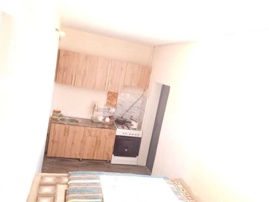 3 xonala kvartira sotiladi