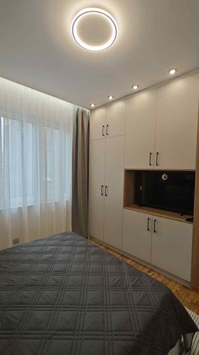 Дава се под наем Четиристаен апартамент в София, Център - 100 кв.м за 1650 € - Снимка #12