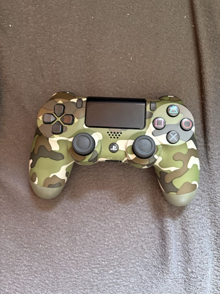 Playstation 4 1TB controler original dualshock v2