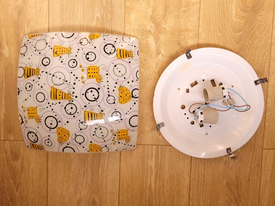 Plafoniera Aplica Klausen Ruffy 400, metal, abajur sticla cu desen