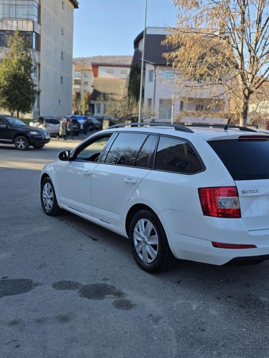 Vând Skoda Octavia lll 1.6 Tdi 2017 DSG 7+1