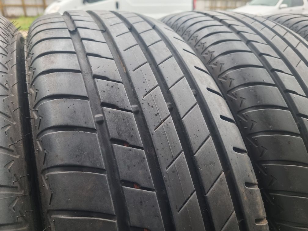 4 anvelope vara Bridgestone 225 60 18 aproape noi