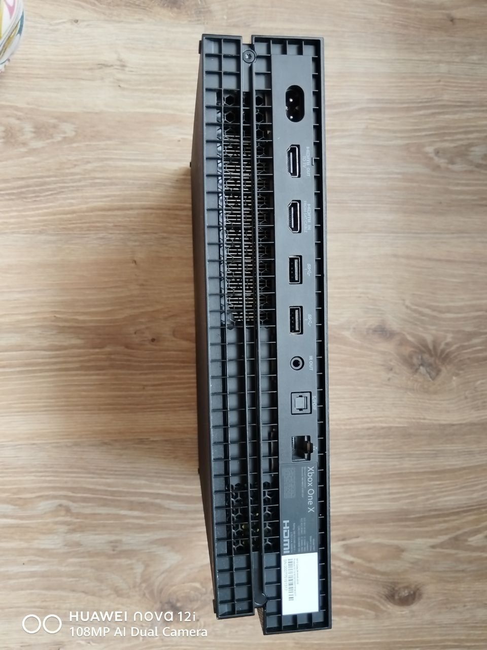 Xbox one x  sotiladi