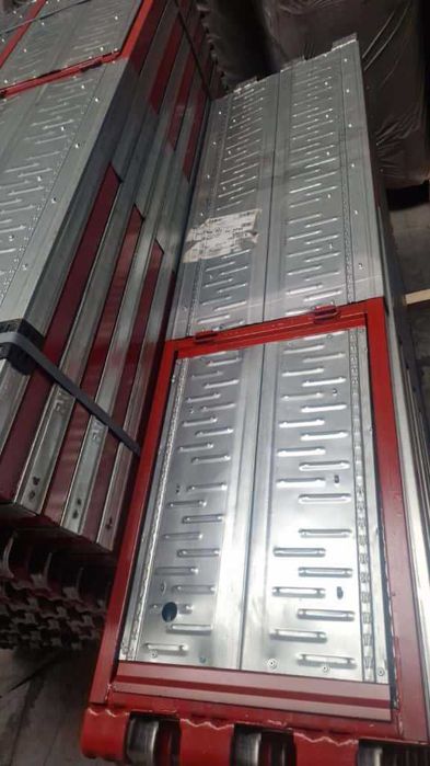 Podina zincata de nivel cu schela