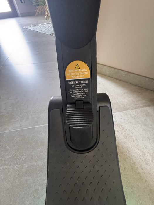 Trotineta electrica Segway Ninebot es2