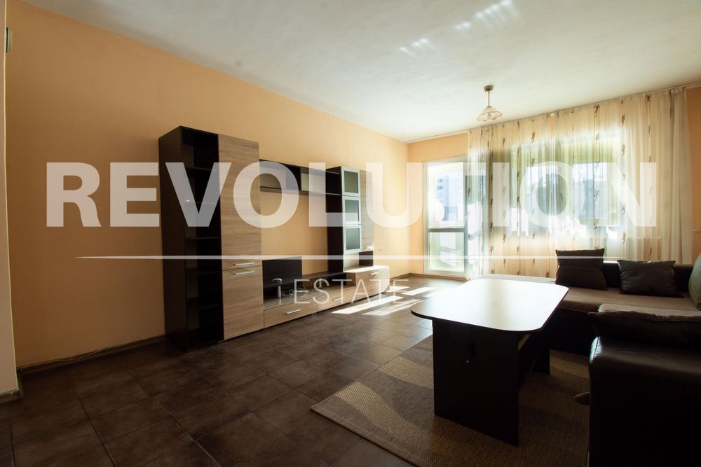 Дава се под наем Тристаен апартамент в София, Младост 4 - 105 кв.м за 650 € - Снимка #2