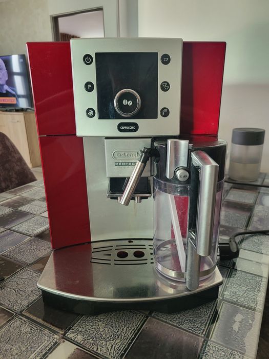 Expresor DELONGHI perfecta cappuccino
