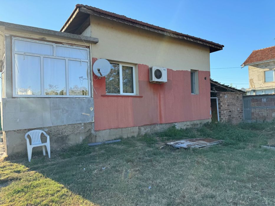 Продава се Къща в с. Биволаре, Област Плевен - 78 кв.м за 385 €/кв.м - Снимка #2