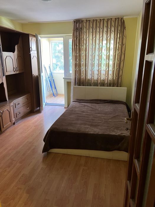 Chirie Ap 3 camere Centru Nou