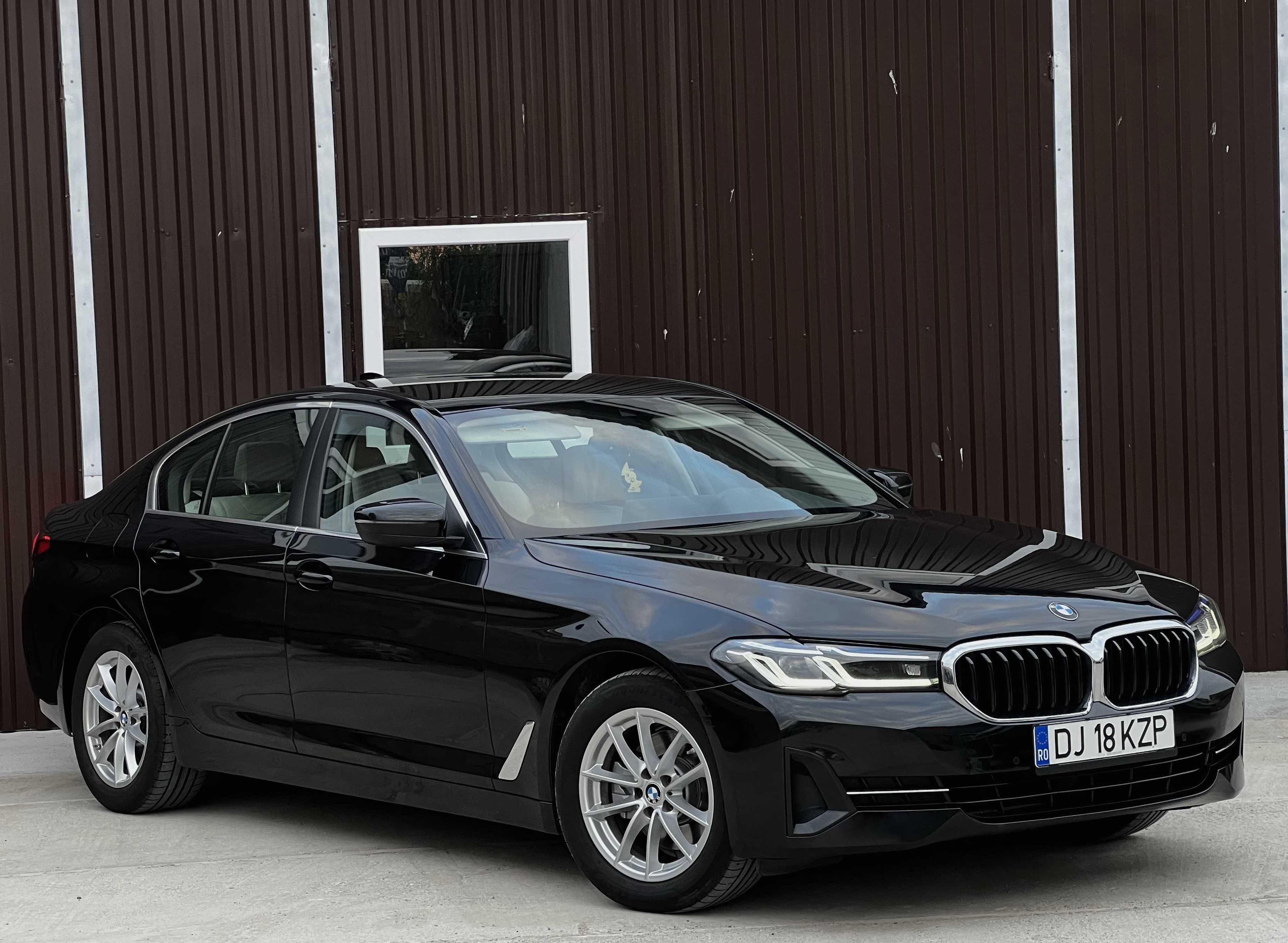 BMW Seria 5 G30 2022 FaceLift Faruri LASER 130.000 KM Interior ALB