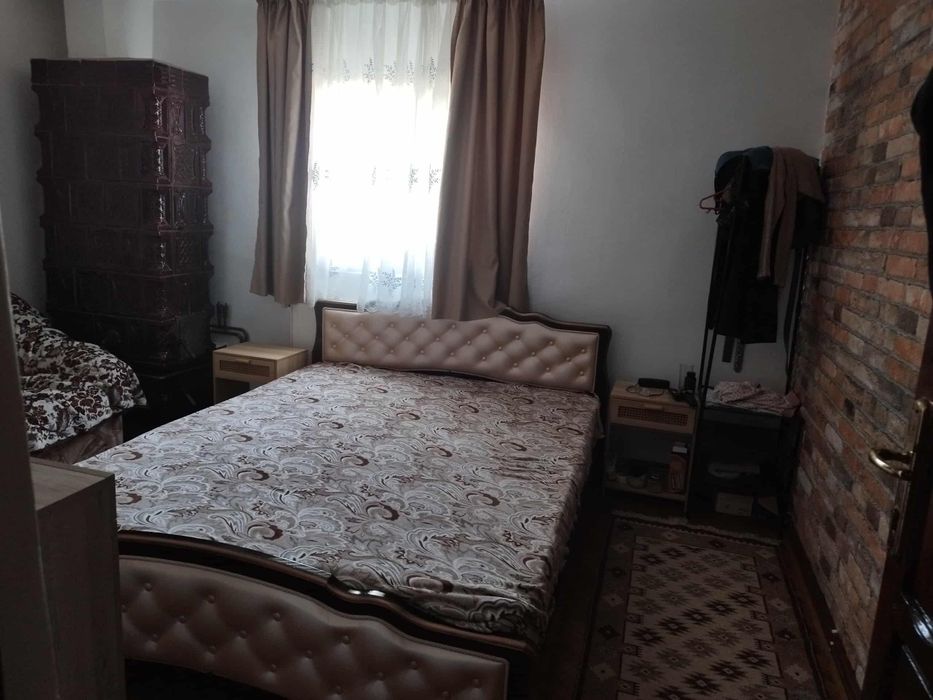 Casa de vanzare la sat