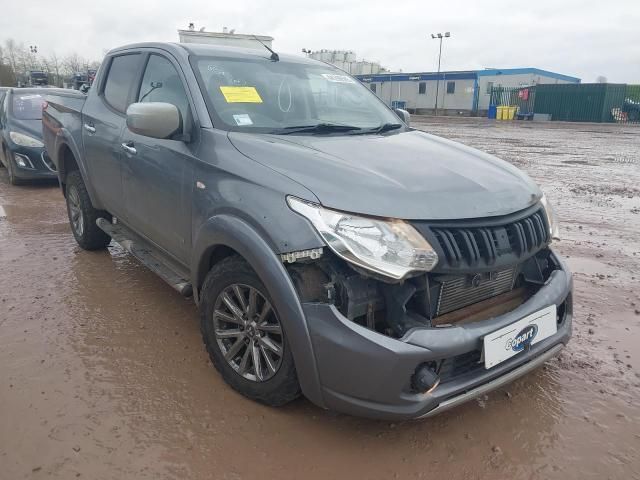 Dezmembrez Mitsubishi L200 5 [2015 - 2020] Pickup 2.4 D AT (181 hp)